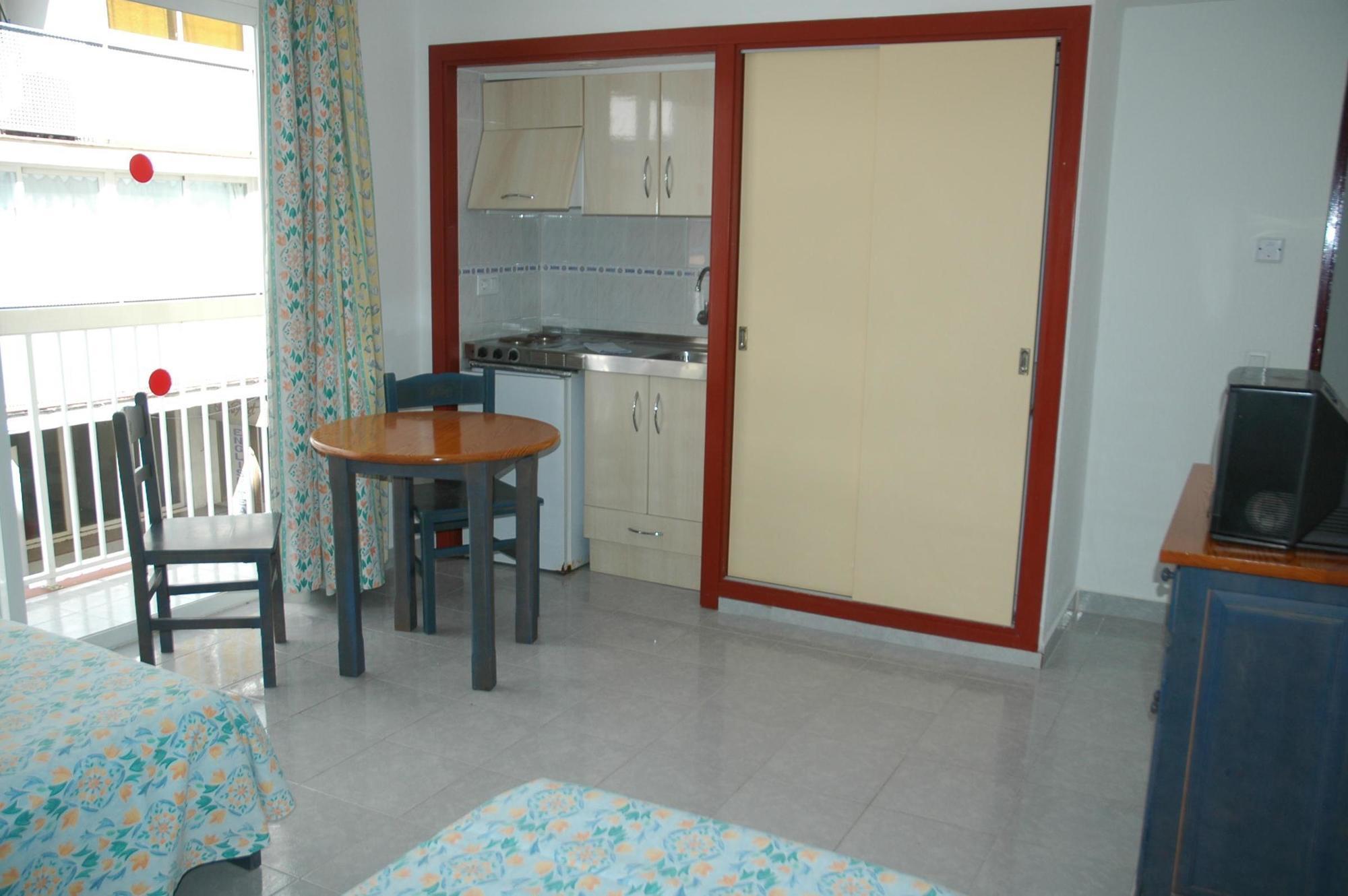 Excelsior Estudios & Apartamentos Sant Antoni de Portmany Extérieur photo