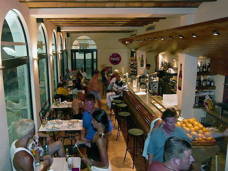 Excelsior Estudios & Apartamentos Sant Antoni de Portmany Restaurant photo